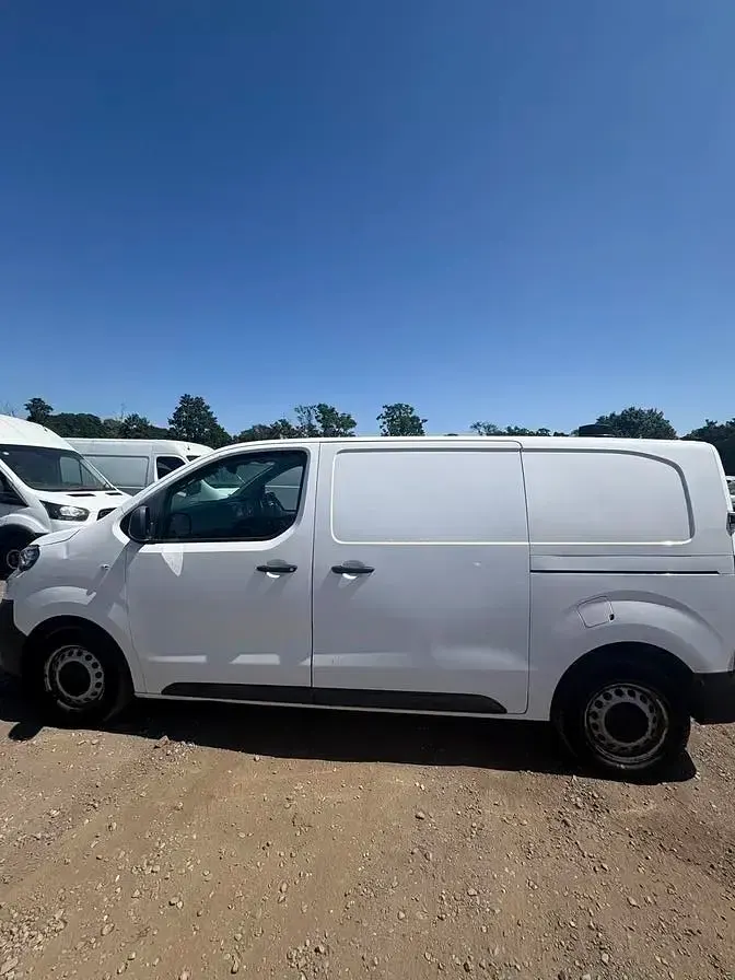 Used Peugeot Expert 2019 White Van