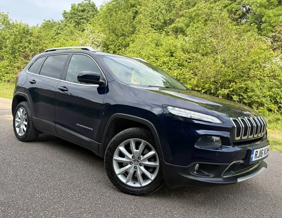Begagnad Jeep Cherokee Limited 200 HK (147 kW) 2016 Blå SUV