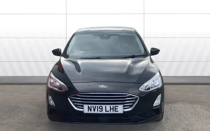 Used Ford Focus Zetec 125 HP (91 kW) 2019 Black Hatchback