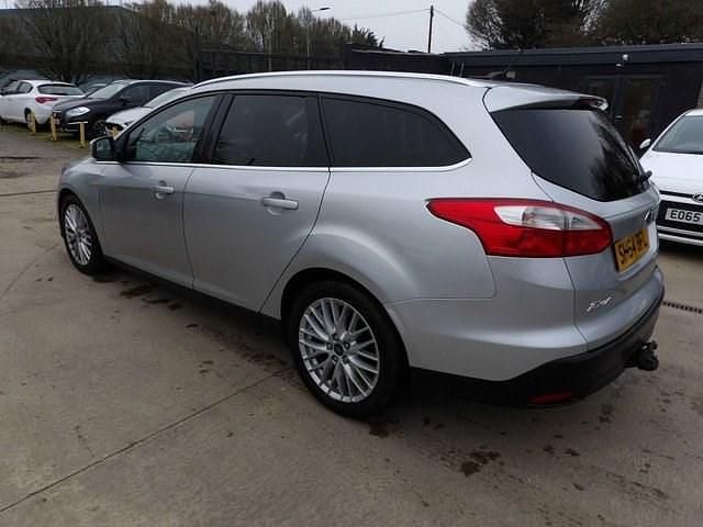 Used Ford Focus Zetec 115 HP (84 kW) 2014 Silver Estate