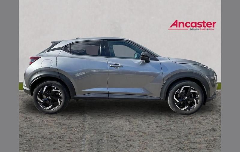Used Nissan Juke N-Connecta 112 HP (82 kW) 2023 Grey SUV