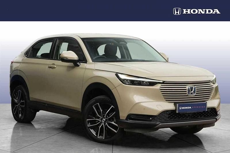 Sand khaki Used 2023 Honda HR-V Elegance SUV | £22,490 (Fair price) - Image 1/4