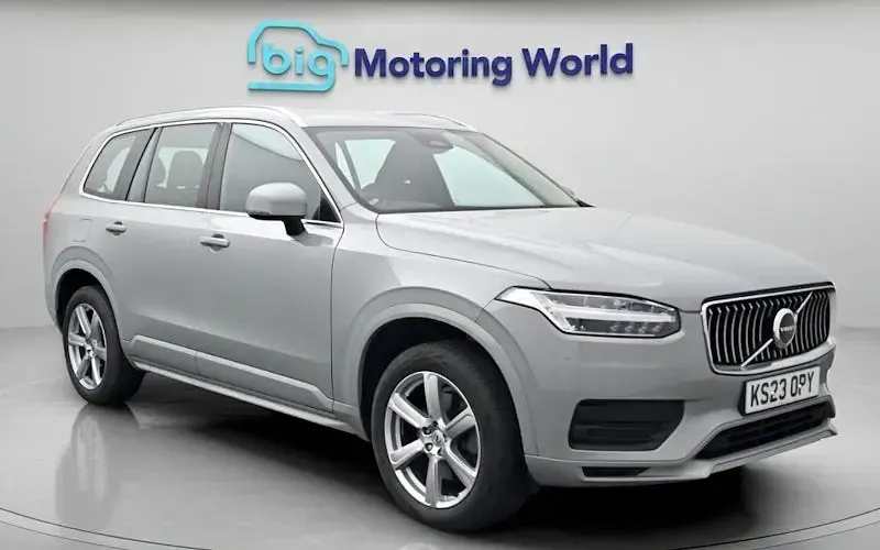 Used Volvo XC90 Core 250 HP (183 kW) 2023 SUV