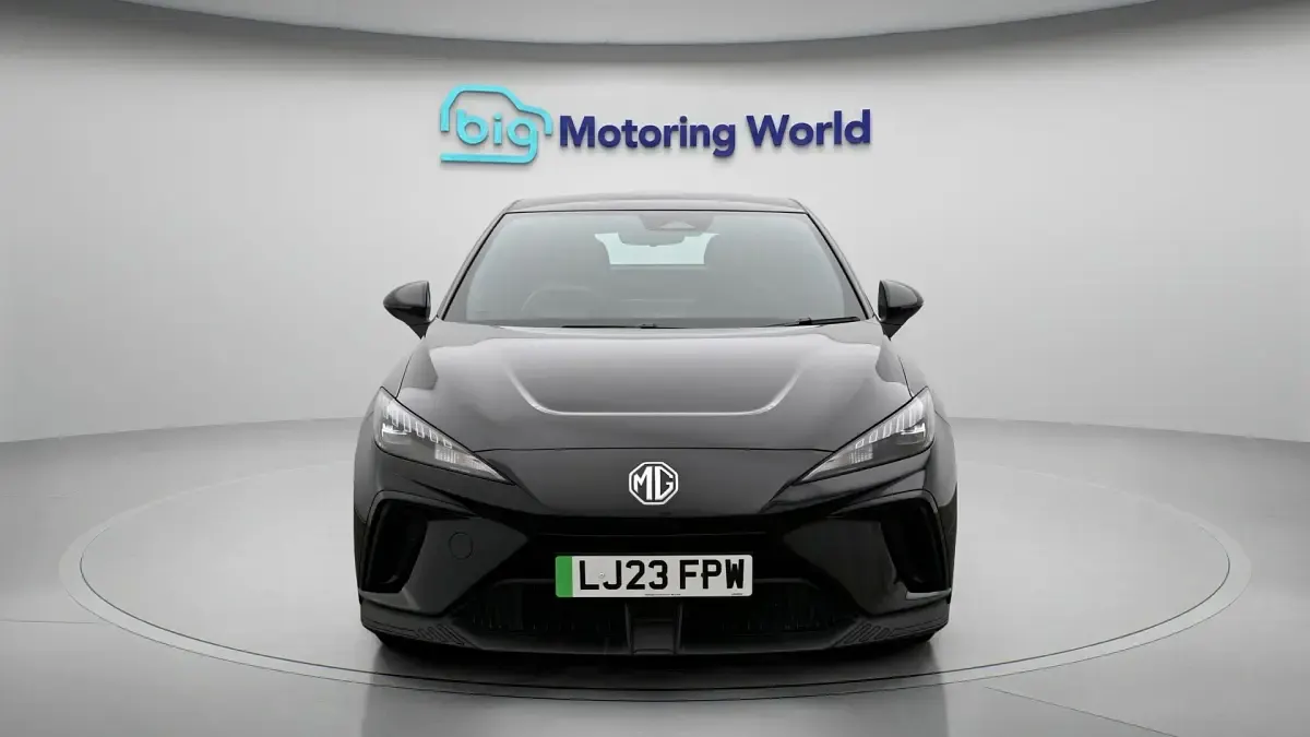Used MG MG4 EV SE 319 kW (435 HP) 2023 Black Hatchback