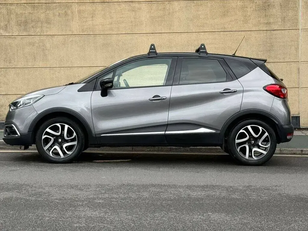 Used Renault Captur Dynamique 90 HP (66 kW) 2015 Grey/black SUV