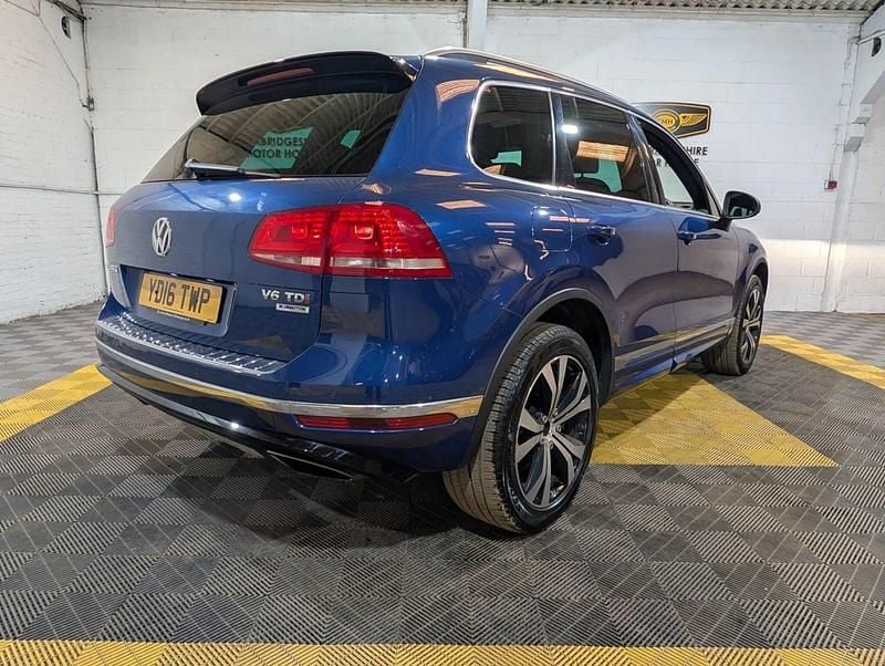 Used VW Touareg R-line 262 HP (192 kW) 2016 Blue SUV