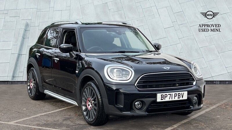 Black Used 2022 Mini Cooper Countryman Classic SUV | £20,490 (Good price) - Image 1/4