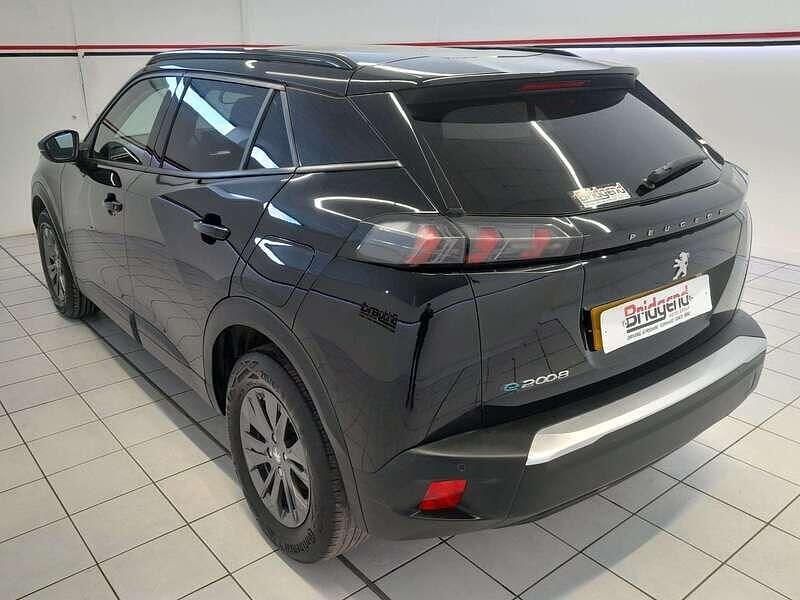 Used Peugeot e-2008 Active+ 100 kW (136 HP) 2022 Black SUV