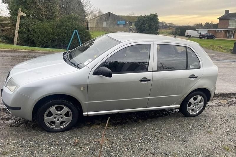 Silver Used 2003 Skoda Fabia Hatchback | £695 (Super price) - Image 1/1