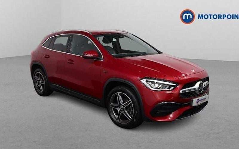 Used Mercedes GLA250 Exclusive 218 HP (160 kW) 2021 Red SUV