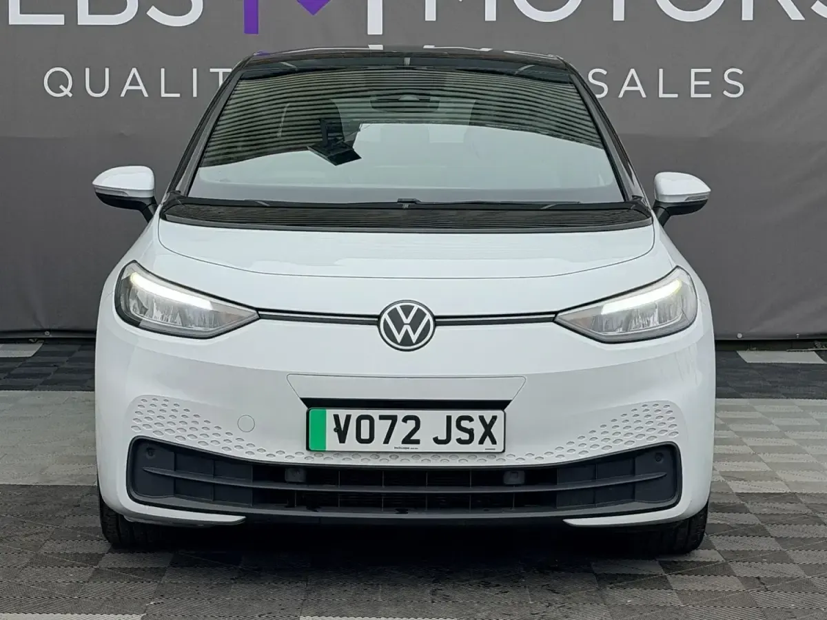 Używany VW ID.3 Pro 106 kW (145 KM) 2022 Biały Hatchback