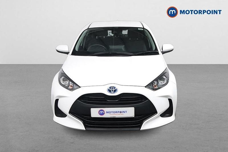 Second-hand Toyota Yaris Hybrid 2021 Alb Hatchback
