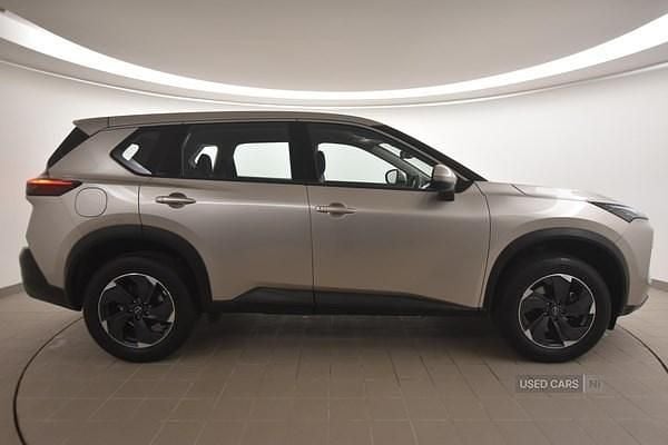 New Nissan X-Trail Acenta Premium 163 HP (119 kW) 2025 Silver SUV
