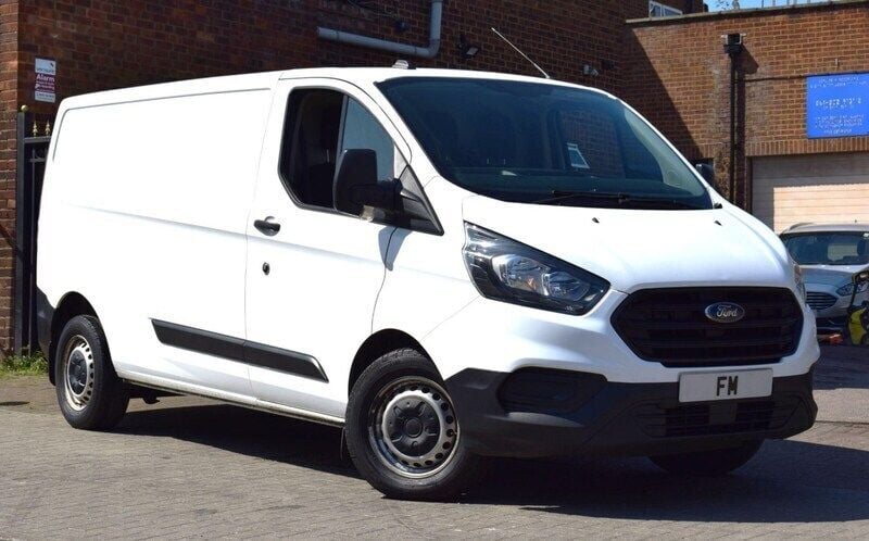 White Used 2022 Ford Transit Custom S Van | £9,250 (Super price) - Image 1/3