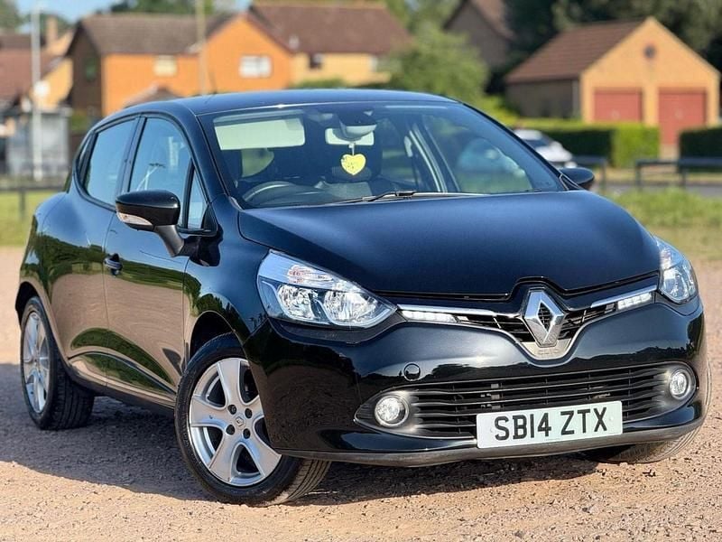 Used Renault Clio IV Dynamique 75 HP (55 kW) 2014 Black Hatchback