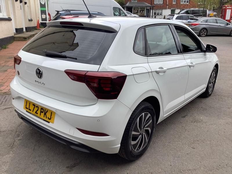 Used VW Polo Life 95 HP (69 kW) 2022 White Hatchback
