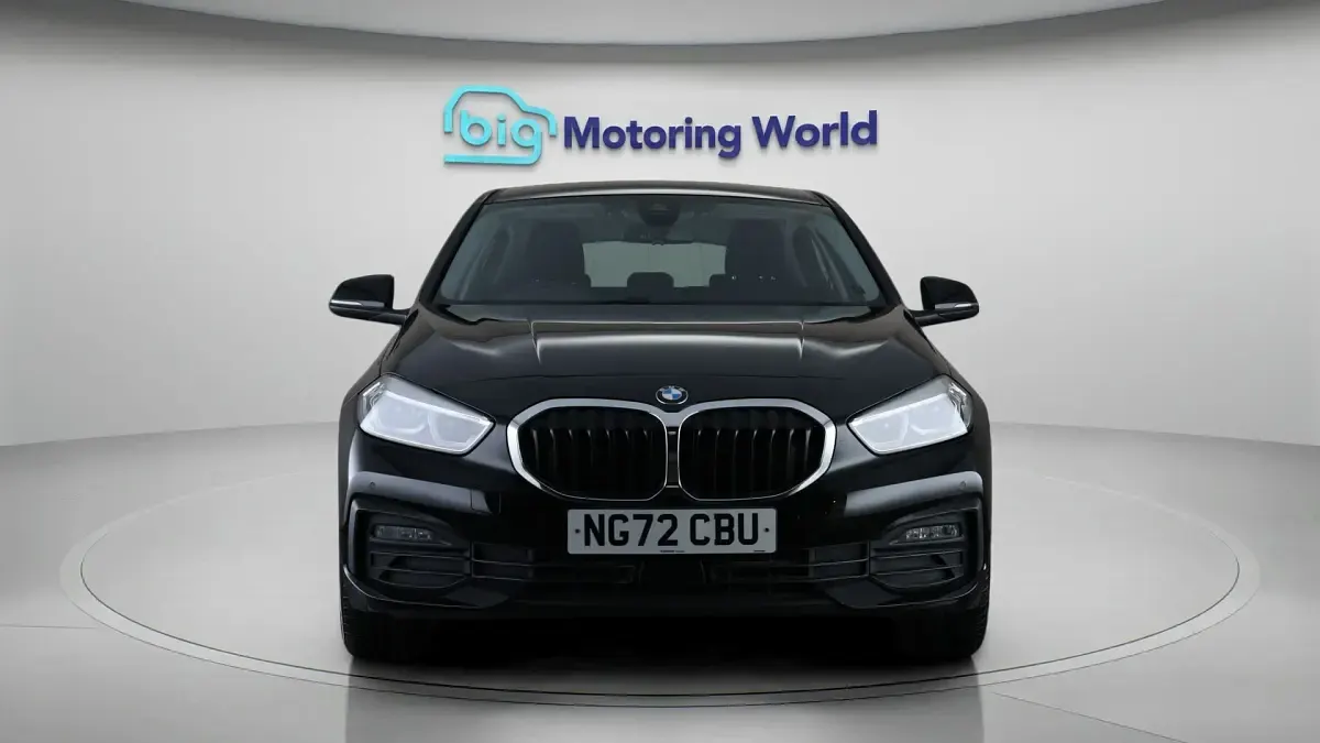Używany BMW 118 134 KM (98 kW) 2022 Czarny Hatchback