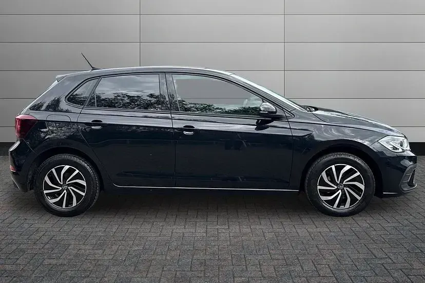 Used VW Polo Life 95 HP (69 kW) 2022 Black Hatchback