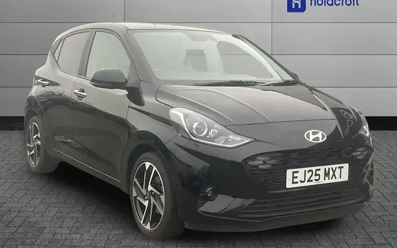 Used Hyundai i10 Premium 63 HP (46 kW) 2026 Hatchback