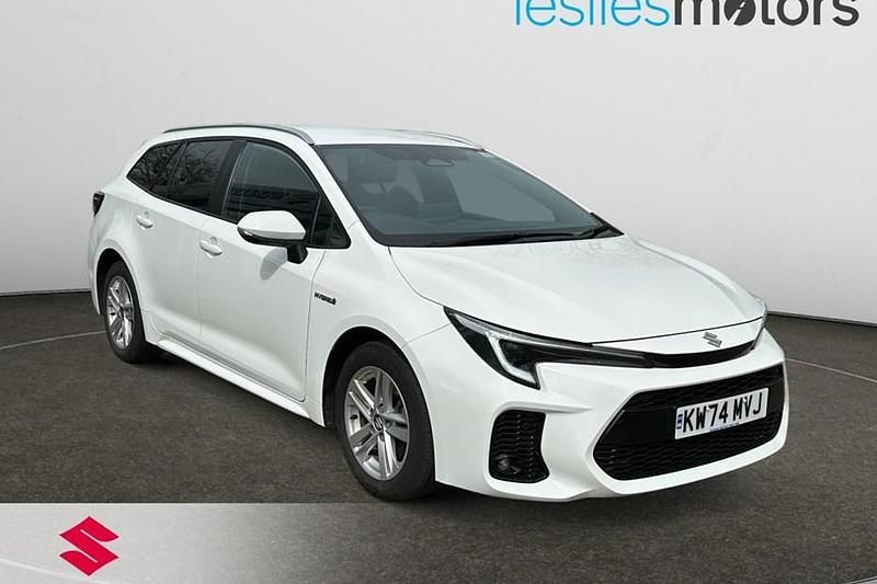 Used Suzuki Swace 2025 White Estate