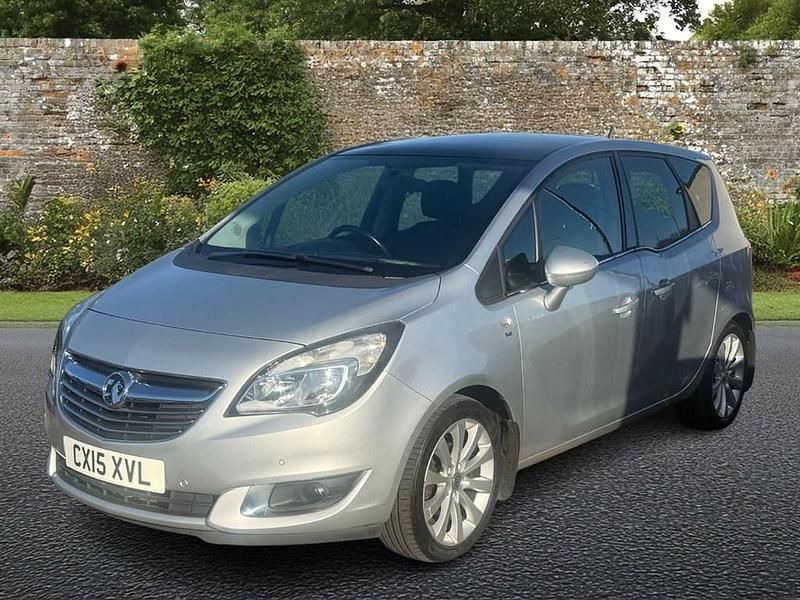 Second-hand Vauxhall Meriva 100 CP (73 kW) 2015 Argintiu Monovolum