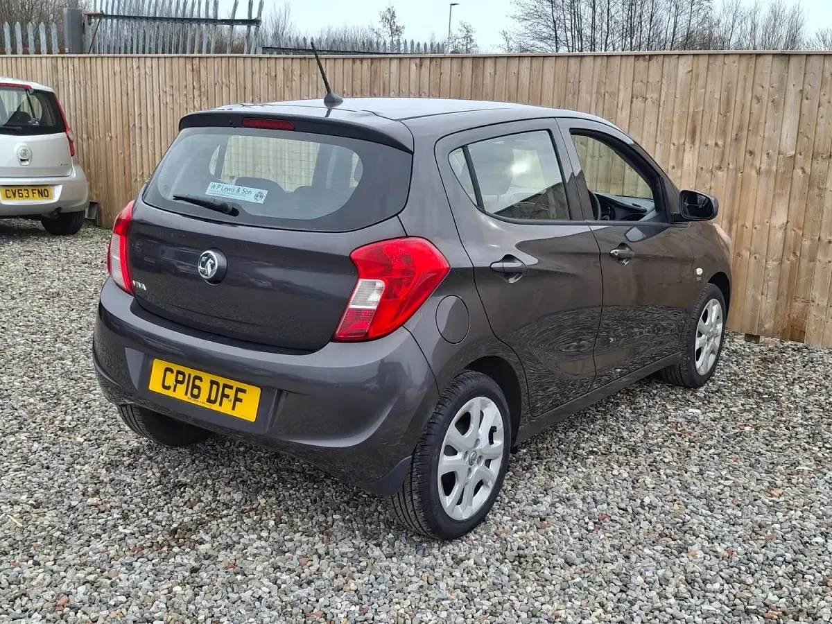 Used Vauxhall Viva 75 HP (55 kW) 2016 Grey Hatchback