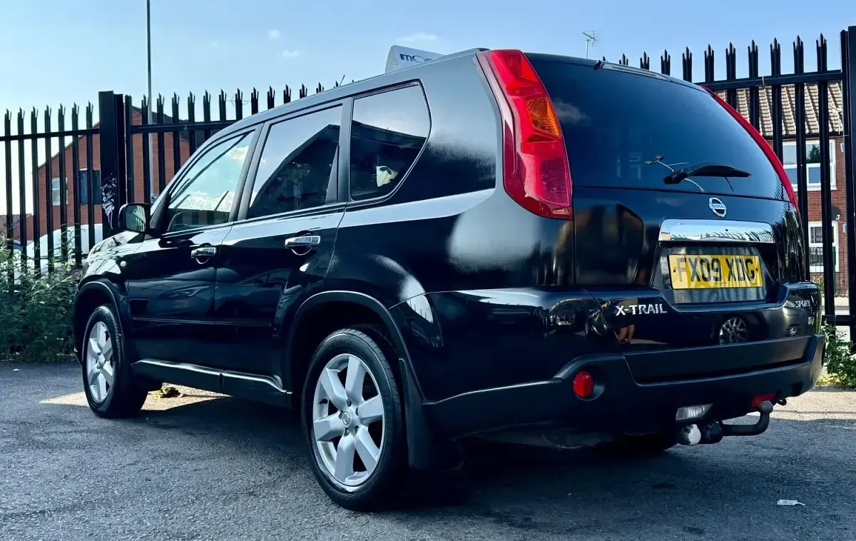 Used Nissan X-Trail 150 HP (110 kW) 2009 Black SUV