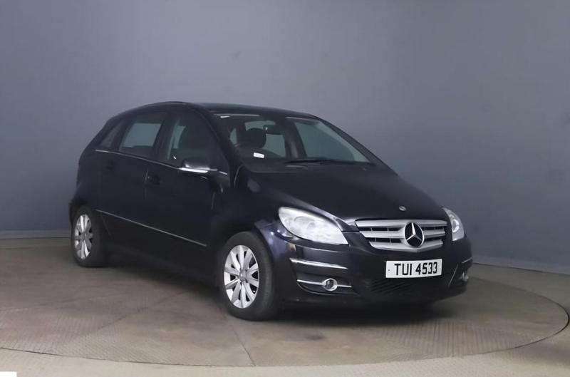 Black Used 2011 Mercedes B160 MPV | £1,690 - Image 1/4