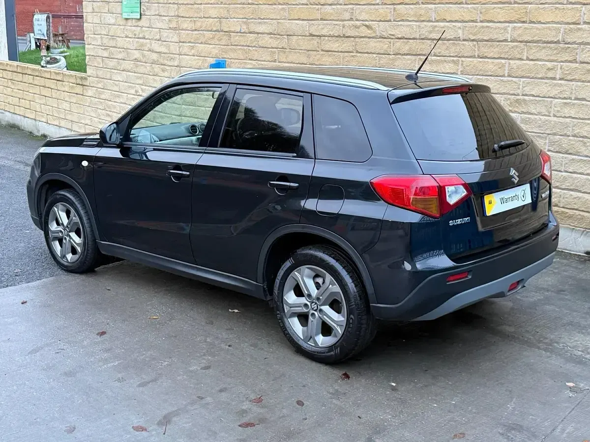 Used Suzuki Vitara SZ-T 120 HP (88 kW) 2018 Black SUV