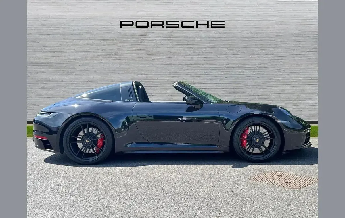 Used Porsche 911 472 HP (347 kW) 2023 Black Cabriolet
