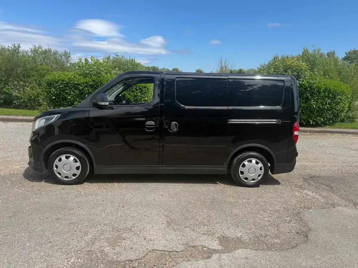 Used Maxus eDeliver 3 89 kW (122 HP) 2022 Black Van