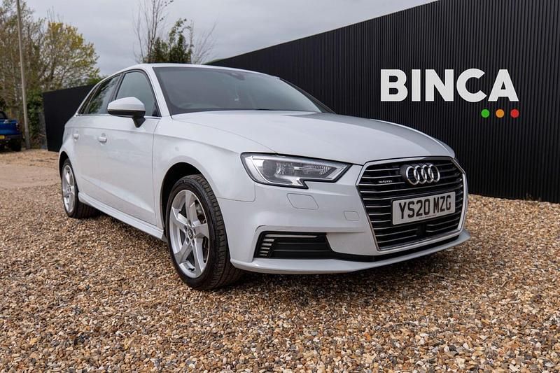 Used Audi A3 Sportback e-tron Advanced 204 HP (150 kW) 2020 White Hatchback