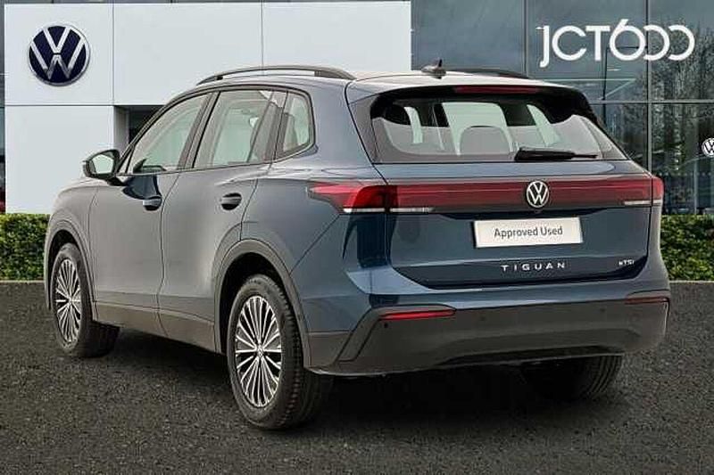 Used VW Tiguan Life 150 HP (110 kW) 2025 Blue SUV