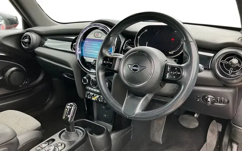 Used Mini Cooper Level 2 135 kW (184 HP) 2023 Hatchback
