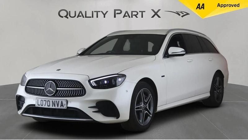 Used Mercedes E300 AMG line 2020 White Estate