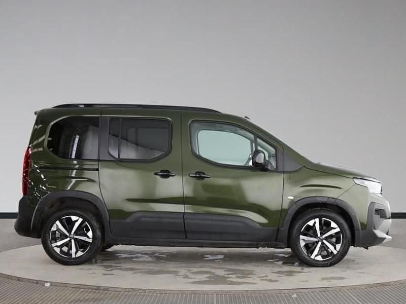 Used Peugeot e-Rifter GTi 100 kW (136 HP) 2025 Green MPV