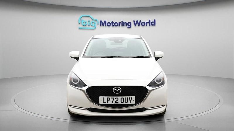Używany Mazda 2 Inclusive 90 KM (66 kW) 2023 Biały Hatchback