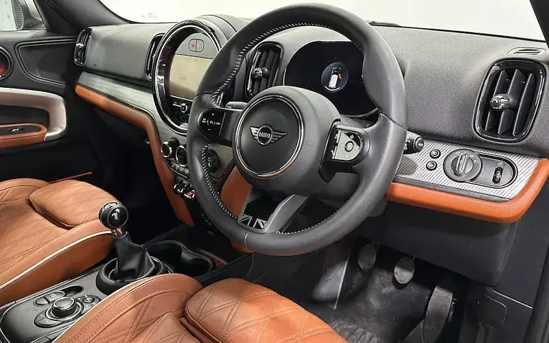 Used Mini Cooper Countryman Exclusive 136 HP (100 kW) 2022 Black SUV
