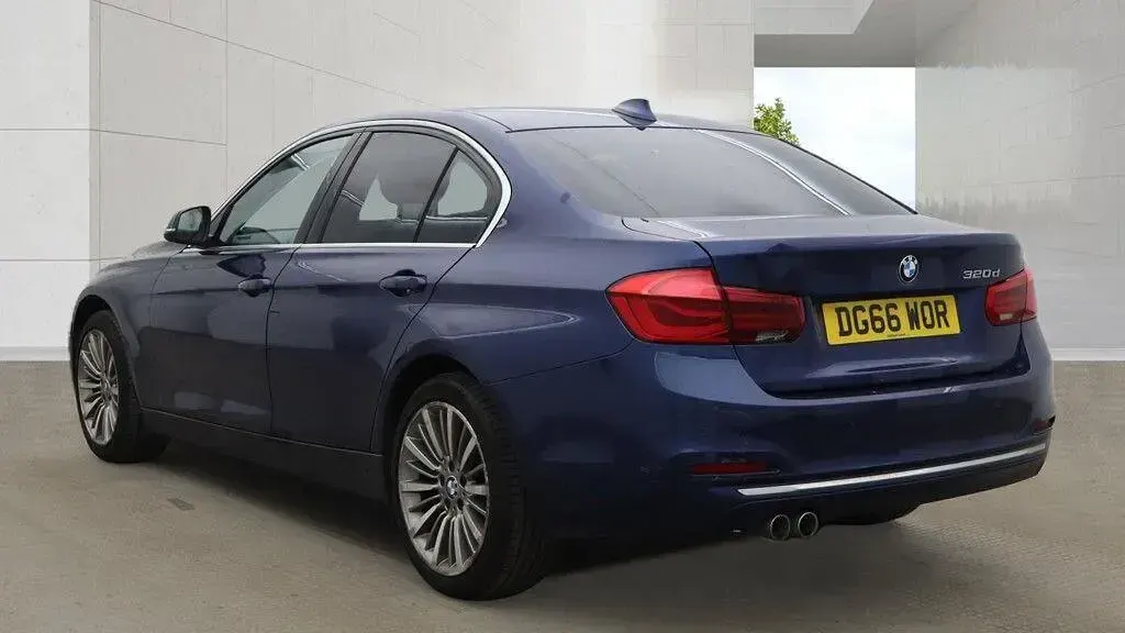 Used BMW 320 Luxury Line 187 HP (137 kW) 2016 Blue Sedan
