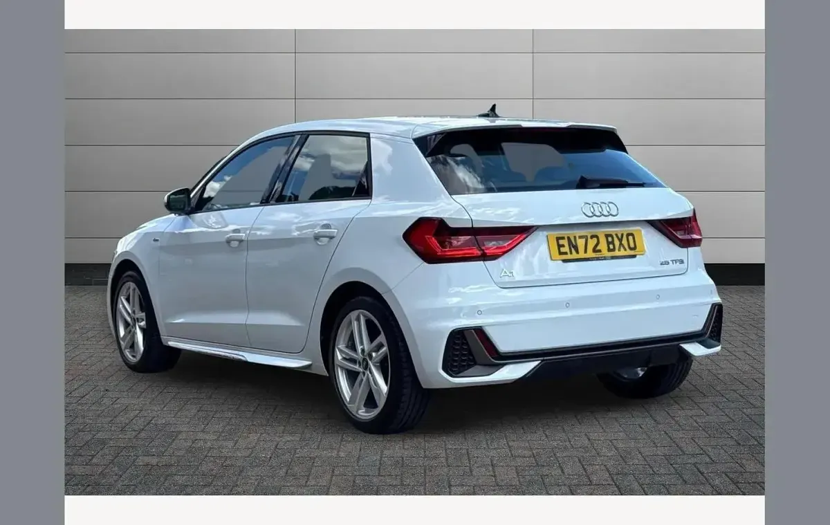 Used Audi A1 S-Line 95 HP (69 kW) 2023 White SUV