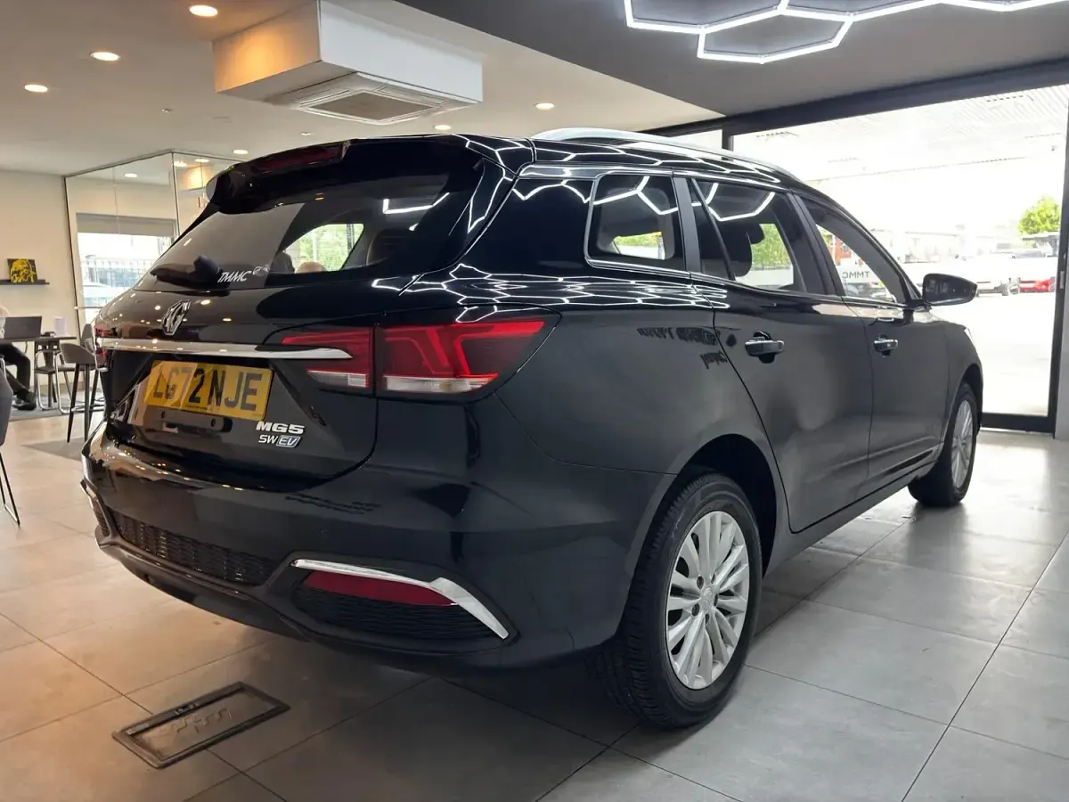 Used MG MG5 EV Exclusive 114 kW (156 HP) 2022 Black Estate