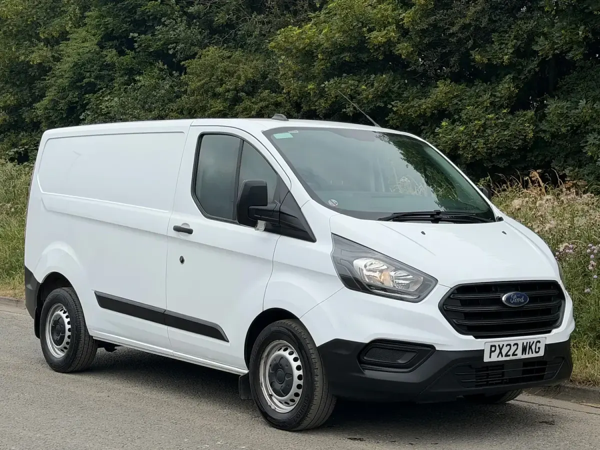 Used Ford Transit Custom 126 HP (92 kW) 2022 White Van