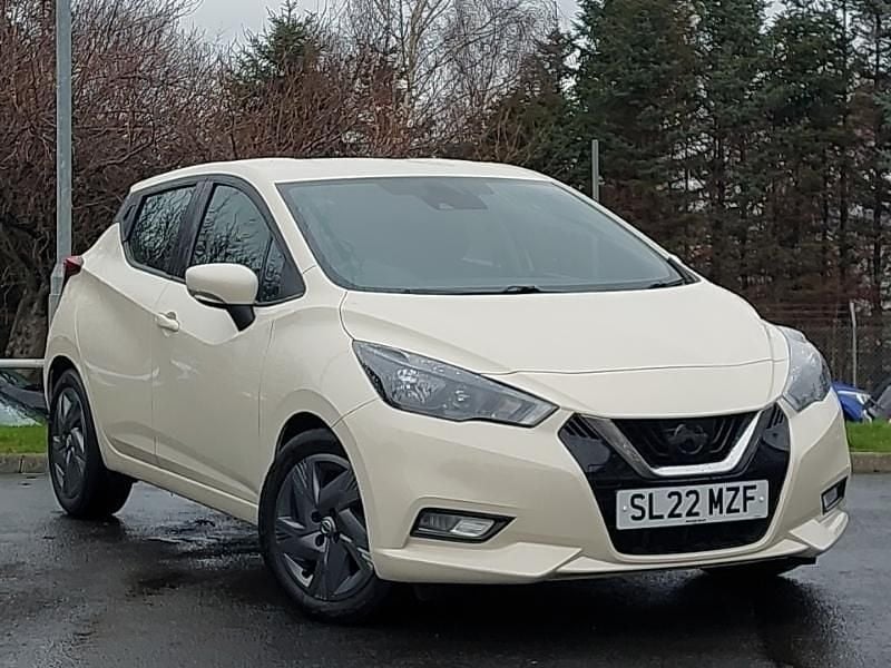 Used Nissan Micra Acenta 92 HP (67 kW) 2022 White Hatchback