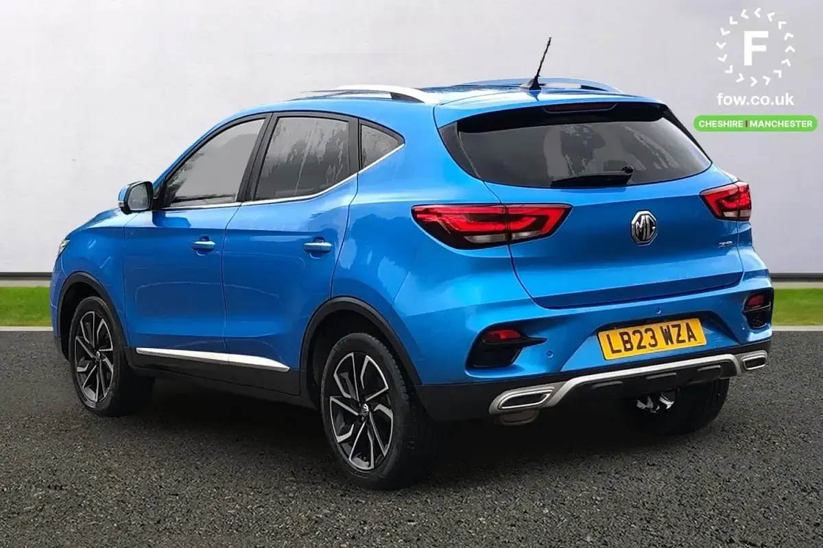 Usado MG ZS Exclusive 106 HP (77 kW) 2023 Azul SUV