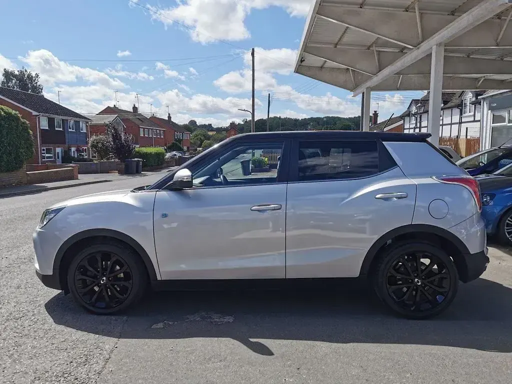 Used SsangYong Tivoli 136 HP (100 kW) 2020 Silver SUV
