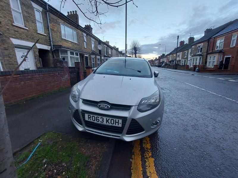 Used Ford Focus Titanium 2013 Silver Estate