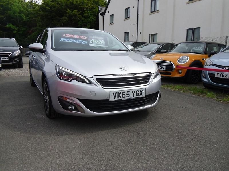 Silver Used 2015 Peugeot 308 Allure Hatchback | £3,995 (Fair price) - Image 1/4