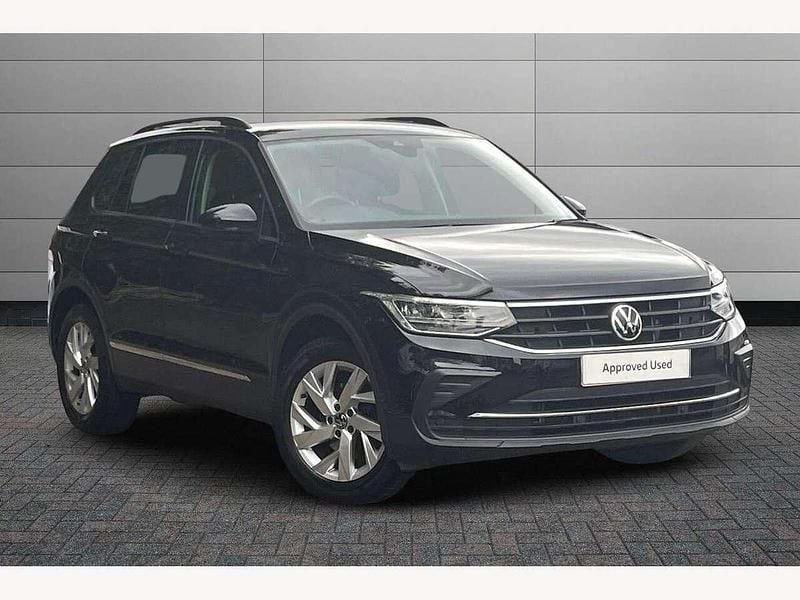 Black Used 2021 VW Tiguan Life SUV | £18,999 (Super price) - Image 1/4