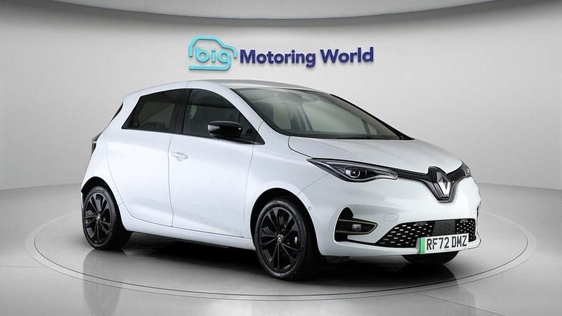 Used Renault Zoe Iconic 98 kW (134 HP) 2022 Hatchback