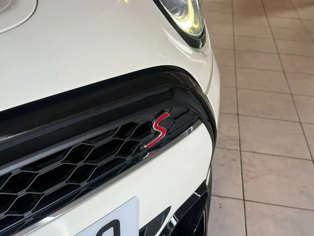Used Mini Cooper S Exclusive 2022 White Hatchback